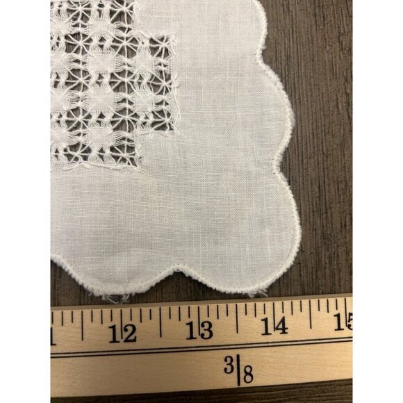 Vintage White Linen Doilies With Embroidered Detailing - Set Of 5 - Picture 5 of 6